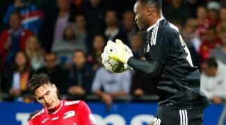 mandanda-est-bien-de-retour
