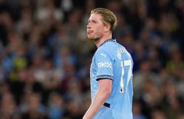 kevin-de-bruyne-hommage-et-emotion